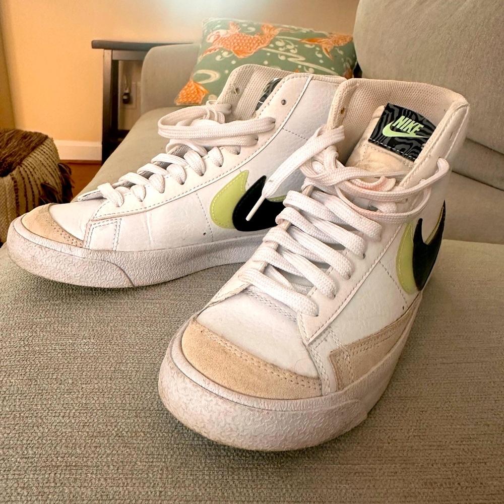 Nike Blazzer 77 Mid High Tops.